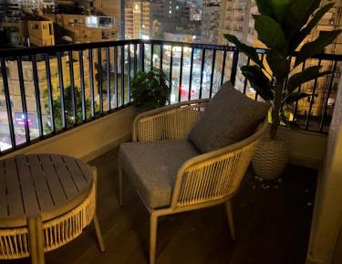 Three-Bedroom Apartment with Balcony