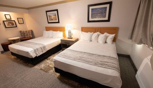 Quadruple Room with Mountain View