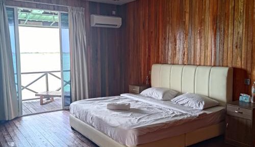 Twin Room with Balcony