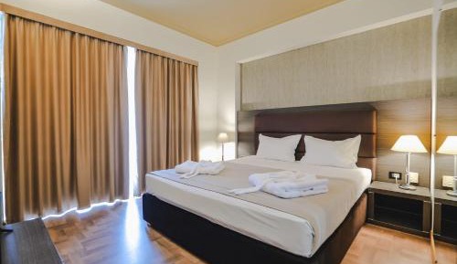 Diplomat Suite with Sea View