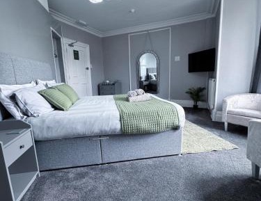 Standard King Room