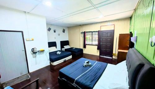 Deluxe Family Room
