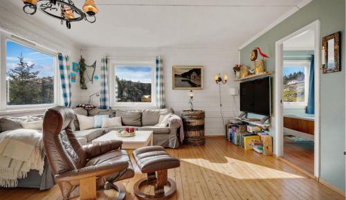 Four-Bedroom Holiday Home