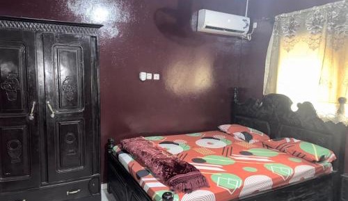 Deluxe Double Room (2 Adults + 1 Child)