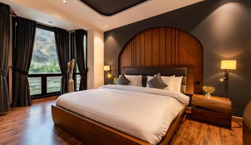 Executive Suite