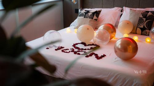 Queen Room with Spa Bath