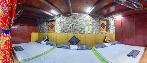 Single Bed in Dormitory Room