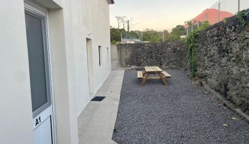 Two-Bedroom Apartment with Mountain View