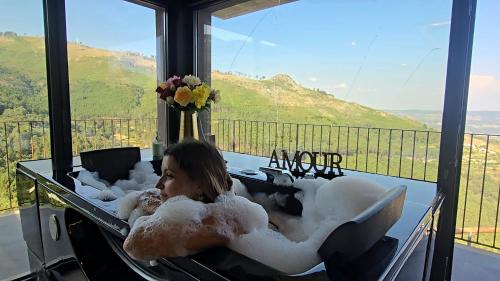 Deluxe Suite with Spa Bath