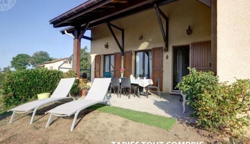 Holiday Home (8 Adults)