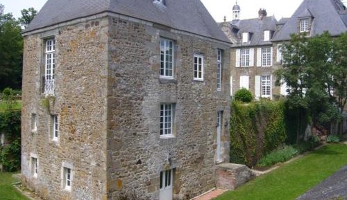Holiday Home (5 Adults)