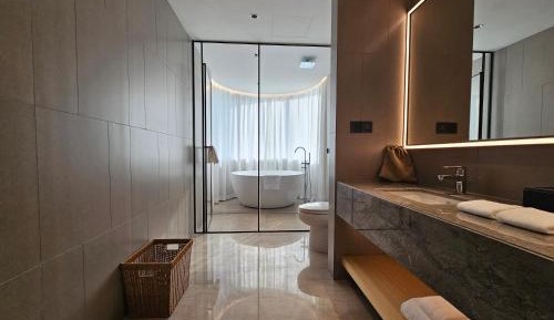 Deluxe Double Room with Bath