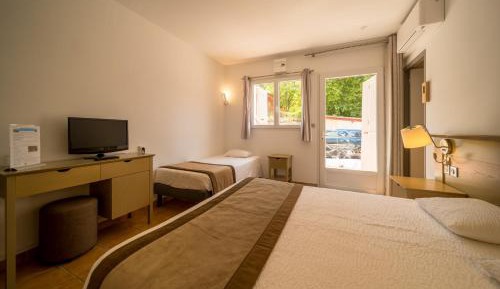 Triple Room