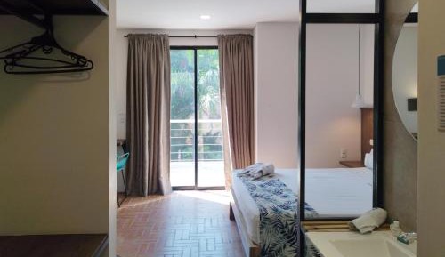Queen Room with Pool View