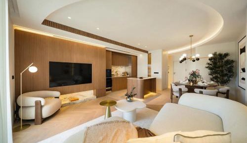 Deluxe Apartment