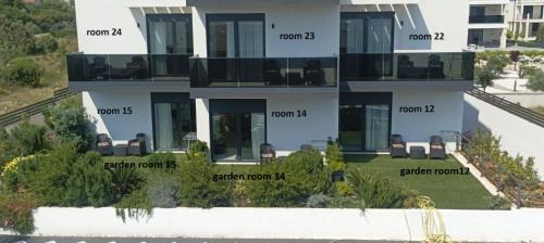 Deluxe Double Room with Balcony and Sea View