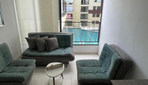 Apartment with Pool View 