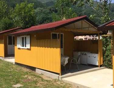 Bungalow with Shared Bathroom