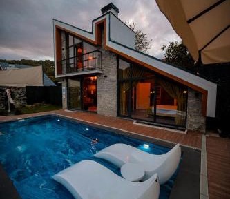 King Room with Mountain View