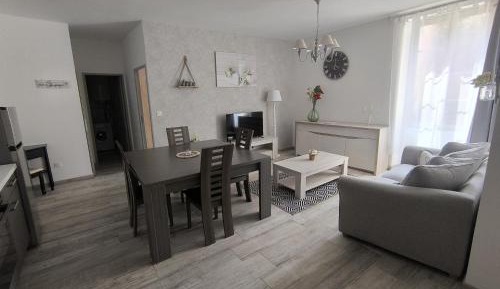 Apartment with Shower