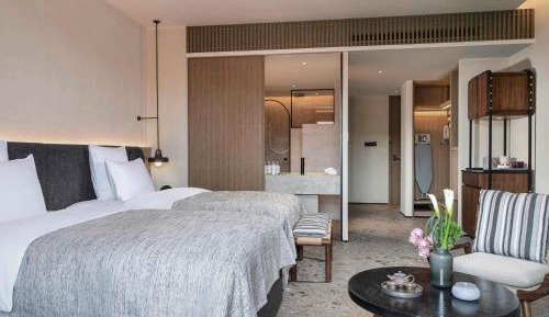 Deluxe Twin Bed Room