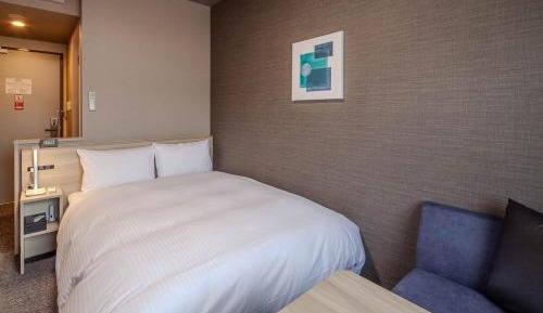 Semi Double Room - Non-Smoking