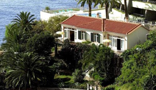 Bungalow with Sea View
