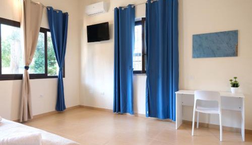 Large Double Room
