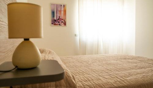 Superior One-Bedroom Apartment