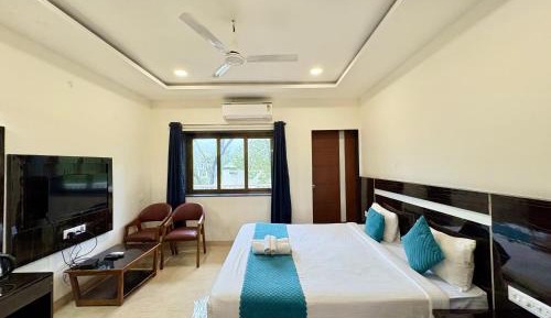 Deluxe Double Room with Balcony