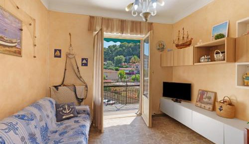 Superior One-Bedroom Apartment with Balcony