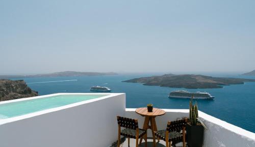 Deluxe Double Room with Caldera View and Outdoor Hot Tub