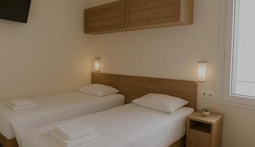 Studio (2 Adults)