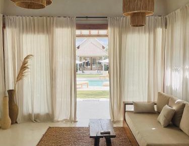 King Suite with Pool View