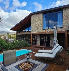 Three-Bedroom Holiday Home 