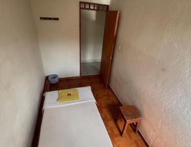 Single Room with Shared Bathroom