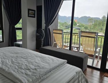 Double Room with Mountain View