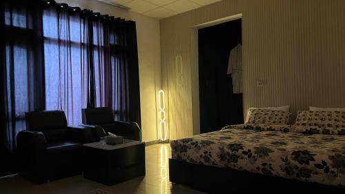 Single Room with Private Bathroom