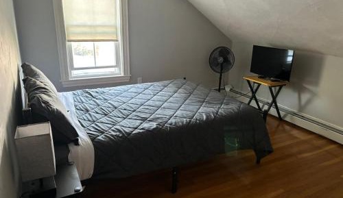 Economy Triple Room with Shared Bathroom