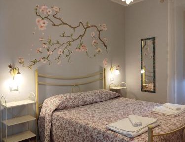 Deluxe Double Room with Shower
