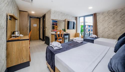 Comfort Triple Room