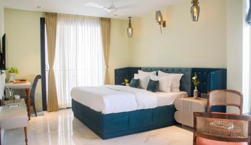 King Room with Balcony