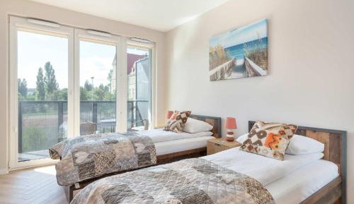 Room #1474551802