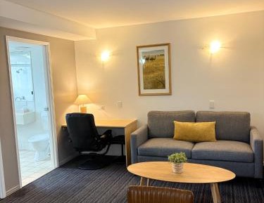 One-Bedroom Suite