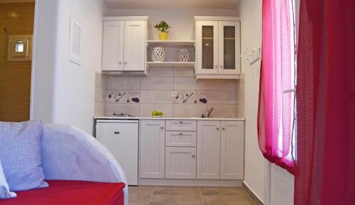 Deluxe Triple Studio