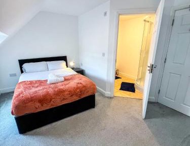 Double Room with Private Bathroom