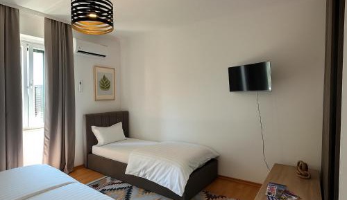Standard Triple Room with Sea View