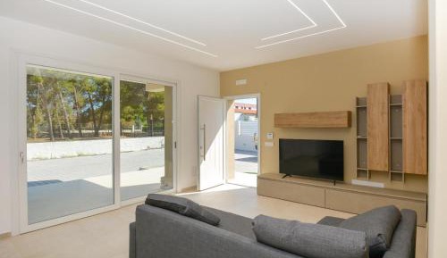 Three-Bedroom Vacation Home 