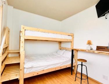 Economy Twin Room