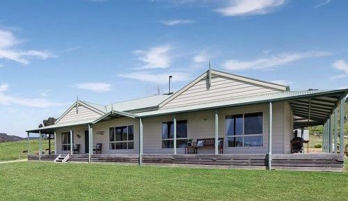 Four-Bedroom Holiday Home